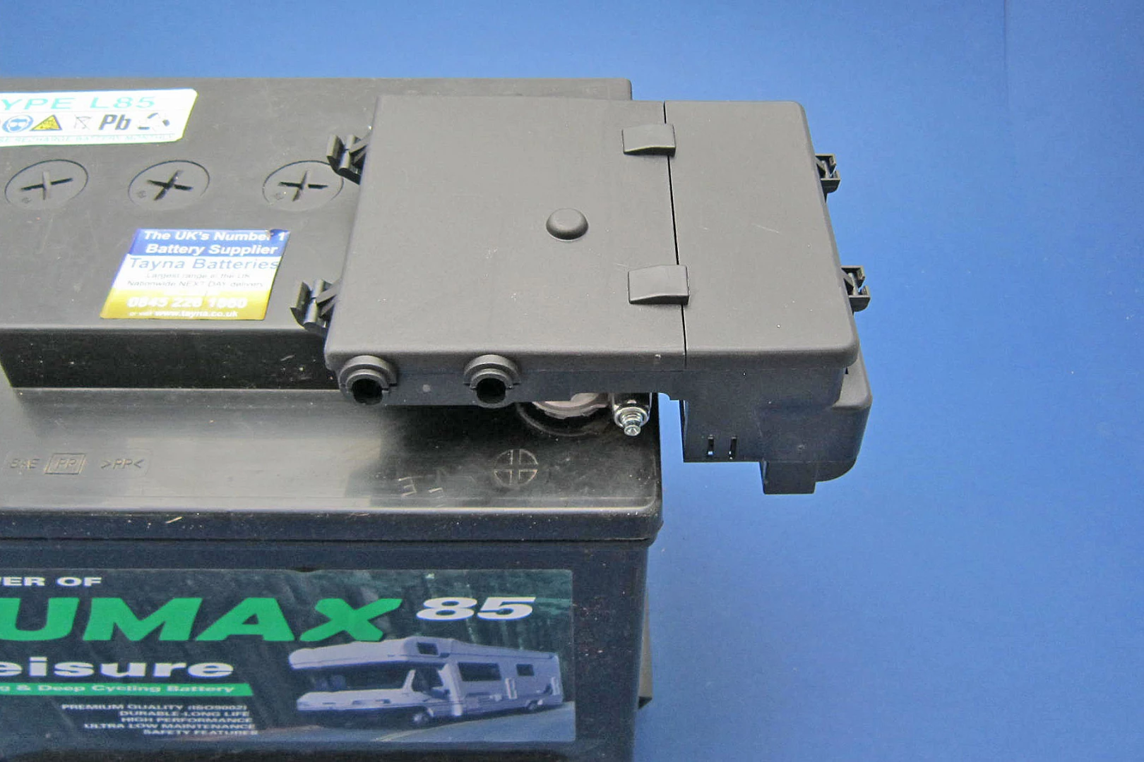 Fusing > Fuse Boxes - Batteriemontierte Sicherungsbox - Auto Electric  Supplies Website